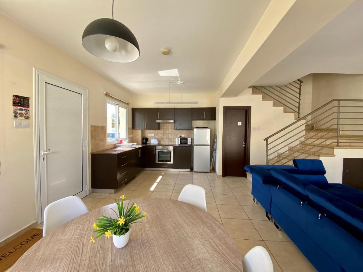 Sunny Cyprus Villa Paralimni Bagian luar foto